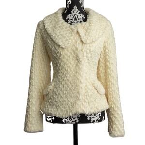Casual Preppy Minimalist Cream Lined Young Essence Faux Fur Shaggy Jacket - M